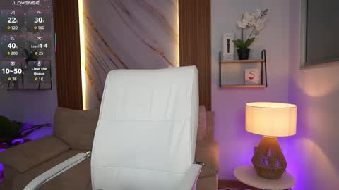 Snapshot of milacrave chatting on November 2025 12:05:01 PM milacrave online show from November 2025 12:05:01 PM