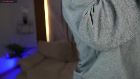 Snapshot of milacrave chatting on December 2025 11:48:01 AM milacrave online show from December 2025 11:48:01 AM