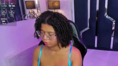 Snapshot of milahall__ chatting on February 2026 04:24:01 AM Milenna online show from February 2026 04:24:01 AM