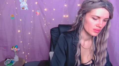 Snapshot of milaloona chatting on April 2026 06:51:02 AM Milaloona online show from April 2026 06:51:02 AM