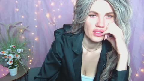 Snapshot of milaloona chatting on April 2026 06:47:02 AM Milaloona online show from April 2026 06:47:02 AM