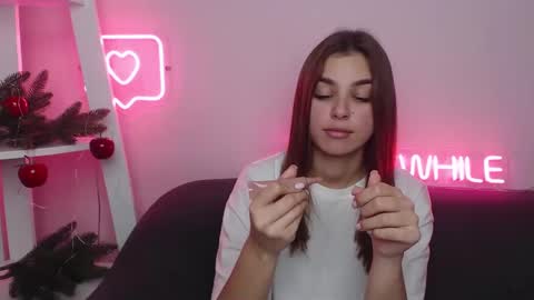 milanaangelas online show from December 2024 02:10:01 PM