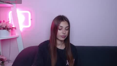 Snapshot of milanaangelas chatting on July 2026 04:52:02 AM milanaangelas online show from July 2026 04:52:02 AM