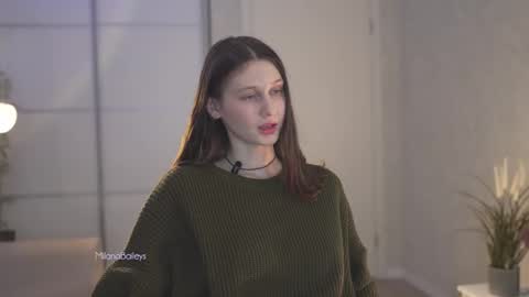 Milana   online show from February 2025 08:36:01 PM