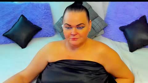 Lana online show from November 2025 06:46:02 AM