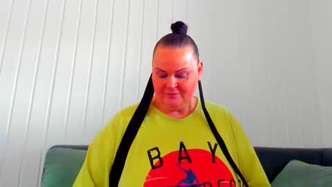 Lana online show from March 2026 01:50:01 PM