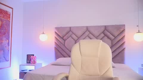 Snapshot of milancorleone chatting on May 2026 11:39:02 AM Milan Corleone online show from May 2026 11:39:02 AM