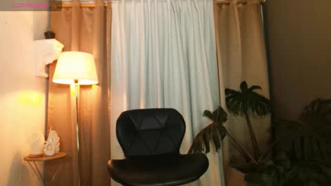 MILAN SANTANA online show from November 2025 10:54:02 PM