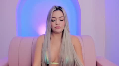 Sexy Mila  online show from February 2026 10:15:02 AM