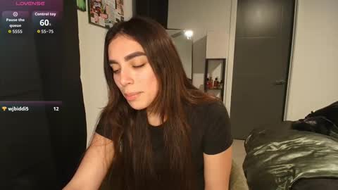 Snapshot of milaseren chatting on February 2026 02:10:01 AM Mila online show from February 2026 02:10:01 AM