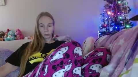 Snapshot of milastoned chatting on January 2025 05:45:01 PM Mila online show from January 2025 05:45:01 PM