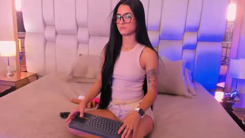 Milawink online show from July 2026 03:28:01 PM