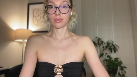 Snapshot of milayah chatting on May 2026 12:57:02 PM Mila online show from May 2026 12:57:02 PM