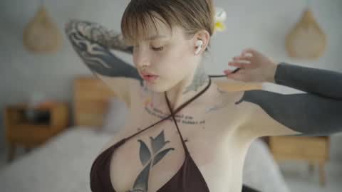 M  Telegram mamagotachannel online show from January 2025 04:18:02 AM