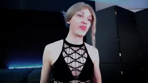 Milena Hardy online show from October 2025 03:51:02 AM