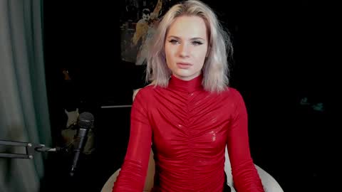 Snapshot of milena_marshmallows chatting on January 2025 01:59:01 AM Milena online show from January 2025 01:59:01 AM