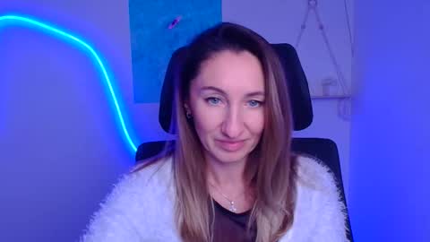 Snapshot of milena_sunny_ chatting on January 2026 12:43:01 PM Milena online show from January 2026 12:43:01 PM