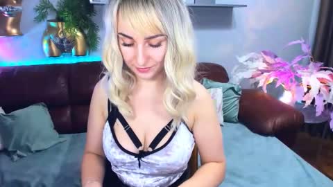 MilenaDaisy online show from February 2026 02:53:02 PM