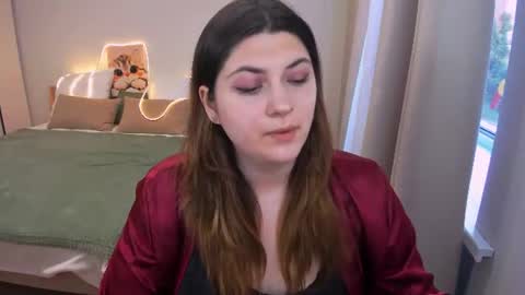 Snapshot of milenafiery chatting on June 2026 05:23:02 AM milenafiery online show from June 2026 05:23:02 AM
