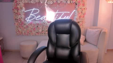 Miley Cruz  IG miley model23 online show from April 2026 07:25:01 PM