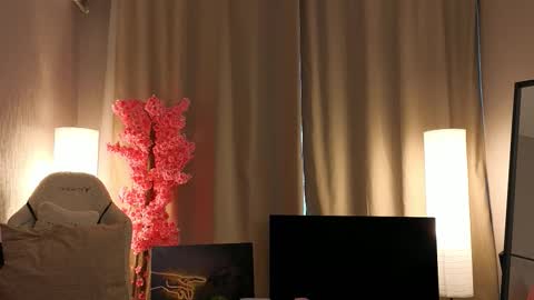 Snapshot of milf_mamyy chatting on October 2025 07:09:02 AM Filicia online show from October 2025 07:09:02 AM
