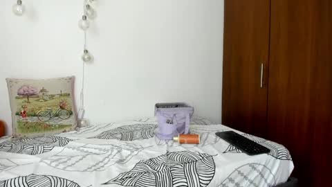 Snapshot of milfboobs_10 chatting on May 2026 07:11:02 PM Nakary Bustamante online show from May 2026 07:11:02 PM
