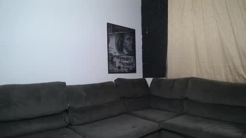 milioncouple online show from December 2025 03:59:01 AM