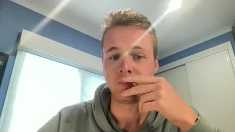 Milkplease online show from November 2025 07:36:02 AM