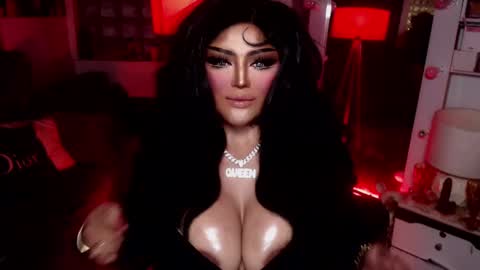 milkshakelavinia online show from January 2025 12:38:02 AM