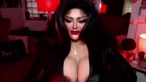 milkshakelavinia online show from January 2025 12:20:02 AM