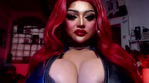 milkshakelavinia online show from February 2025 04:00:02 AM