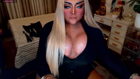 milkshakelavinia online show from September 2025 02:02:01 AM