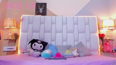 Michelle  online show from September 2025 12:21:01 PM