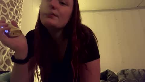 Snapshot of milky_mamaz chatting on December 2024 03:12:01 AM Milkymama online show from December 2024 03:12:01 AM