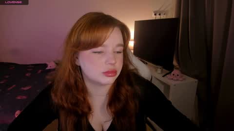 Snapshot of milky_wayx chatting on December 2024 07:14:01 AM Lisa online show from December 2024 07:14:01 AM