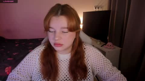 Snapshot of milky_wayx chatting on December 2024 05:37:01 AM Lisa online show from December 2024 05:37:01 AM