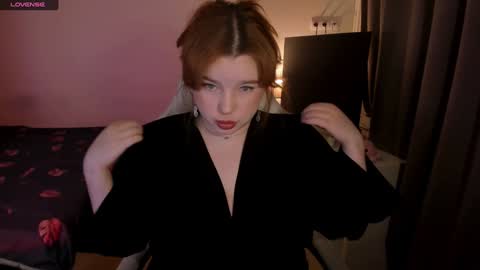 Snapshot of milky_wayx chatting on December 2024 05:07:01 AM Lisa online show from December 2024 05:07:01 AM