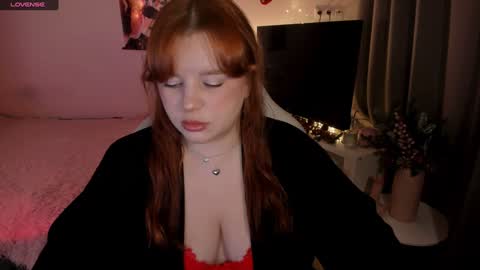 Snapshot of milky_wayx chatting on December 2024 05:51:02 PM Lisa online show from December 2024 05:51:02 PM