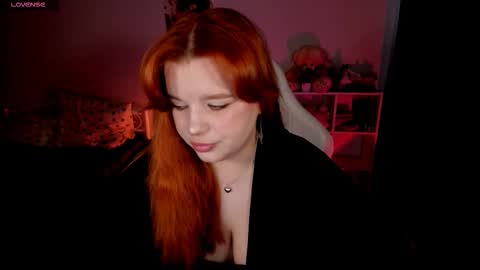 Snapshot of milky_wayx chatting on October 2025 01:29:02 PM Lisa online show from October 2025 01:29:02 PM