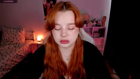 Snapshot of milky_wayx chatting on October 2025 09:59:01 AM Lisa online show from October 2025 09:59:01 AM