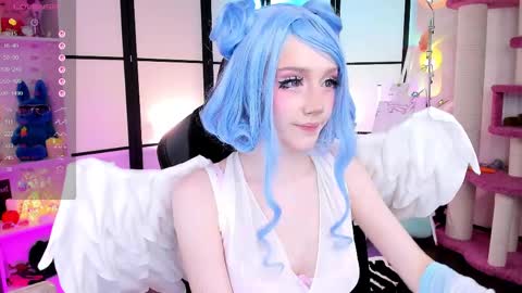 milky cute online show from March 2026 06:41:02 PM