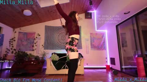 milla_milla online show from October 2025 05:21:02 AM