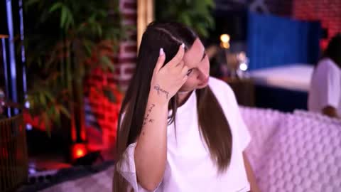 Milla online show from March 2026 05:53:01 AM