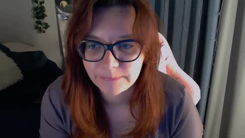 Milla online show from November 2025 10:48:02 PM