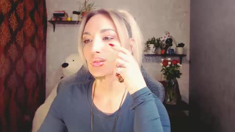 Snapshot of millaxqueen chatting on March 2025 02:48:02 PM MillaXQueen online show from March 2025 02:48:02 PM