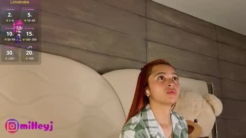 milleyjones_ online show from September 2025 07:50:01 PM