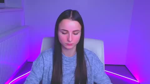 Milly online show from December 2024 04:00:01 PM