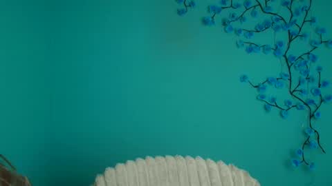 Snapshot of milly_liss chatting on April 2026 11:19:01 AM Milly online show from April 2026 11:19:01 AM