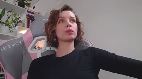 Milly online show from February 2025 10:15:02 AM