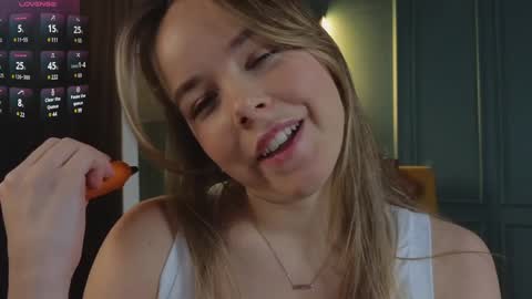 Milly    online show from December 2024 07:32:01 AM